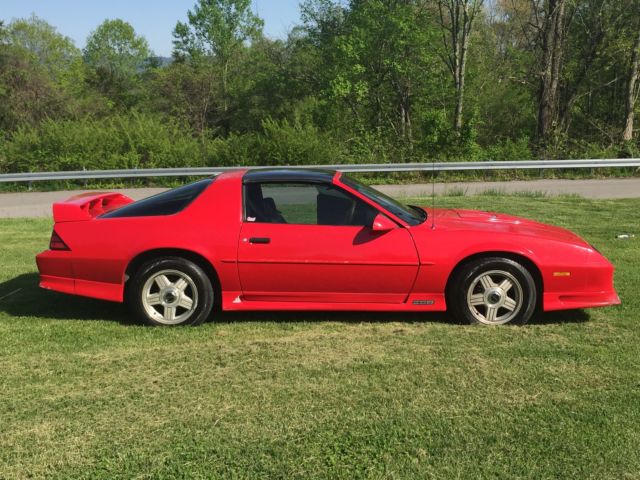 1991 RED Chevrolet Camaro Coupe
