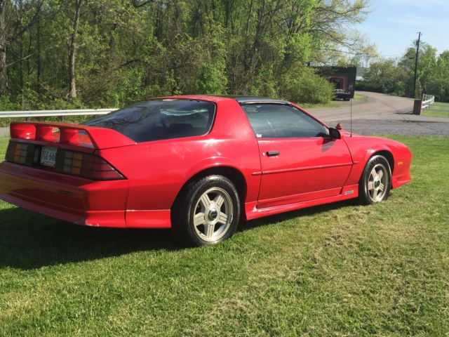 1991 RED Chevrolet Camaro Coupe