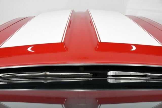 1970 Red Oldsmobile 442 Hardtop