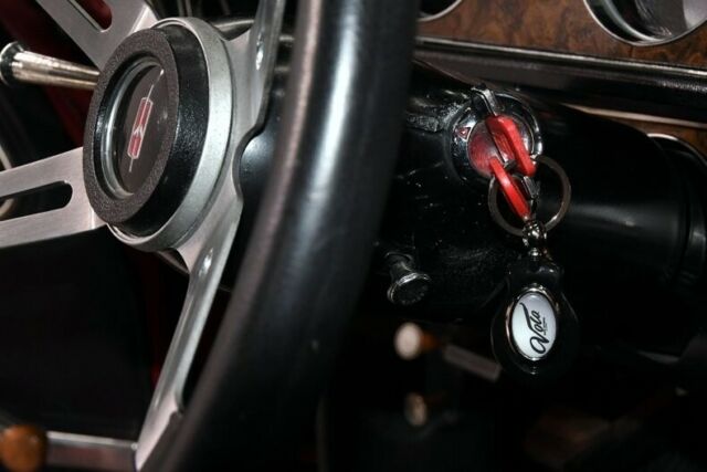 1970 Red Oldsmobile 442 Hardtop