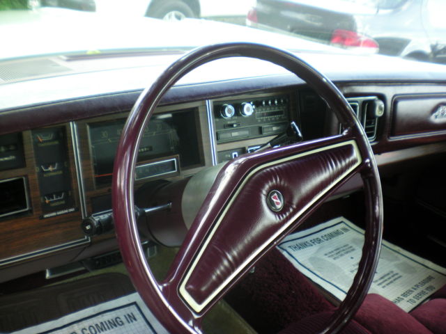 1976 White Chrysler New Yorker 4 DR HDTP