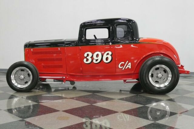 1932 Red Ford 5-Window Coupe