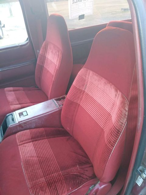 1989 Burgundy Ford Bronco II SUV