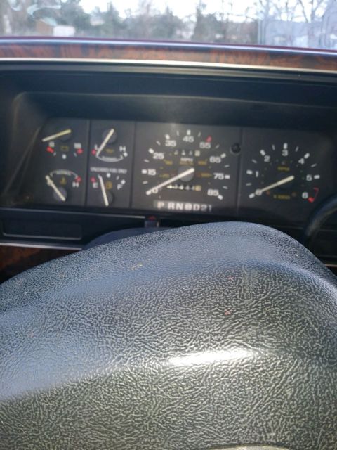 1989 Burgundy Ford Bronco II SUV