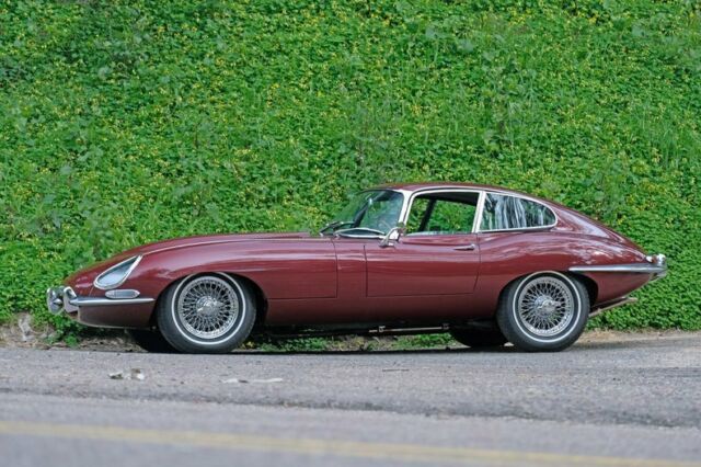 1967 Opalescent Maroon Jaguar E-Type Coupe