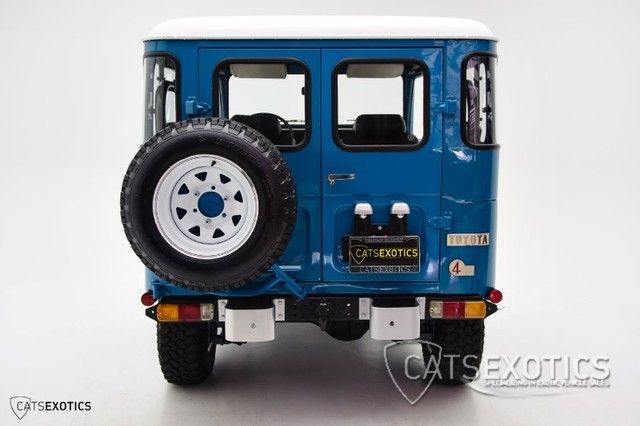 1979 Blue Toyota FJ Cruiser SUV