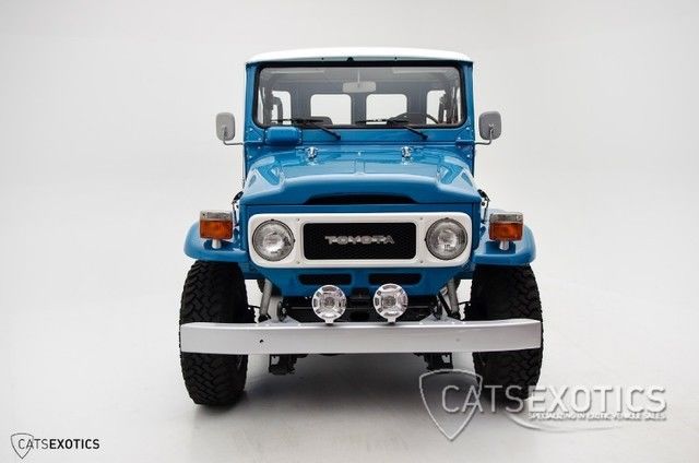 1979 Blue Toyota FJ Cruiser SUV