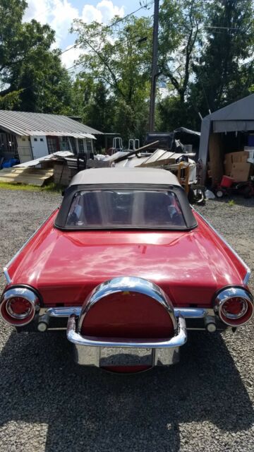 1963 Ford Thunderbird