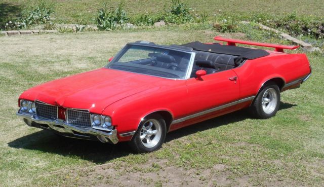 1970 Red Oldsmobile Cutlass Convertible