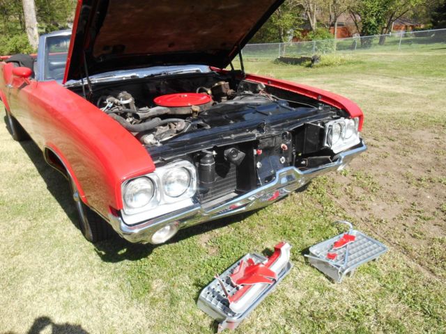 1970 Red Oldsmobile Cutlass Convertible