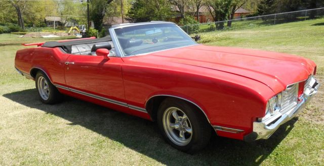1970 Red Oldsmobile Cutlass Convertible