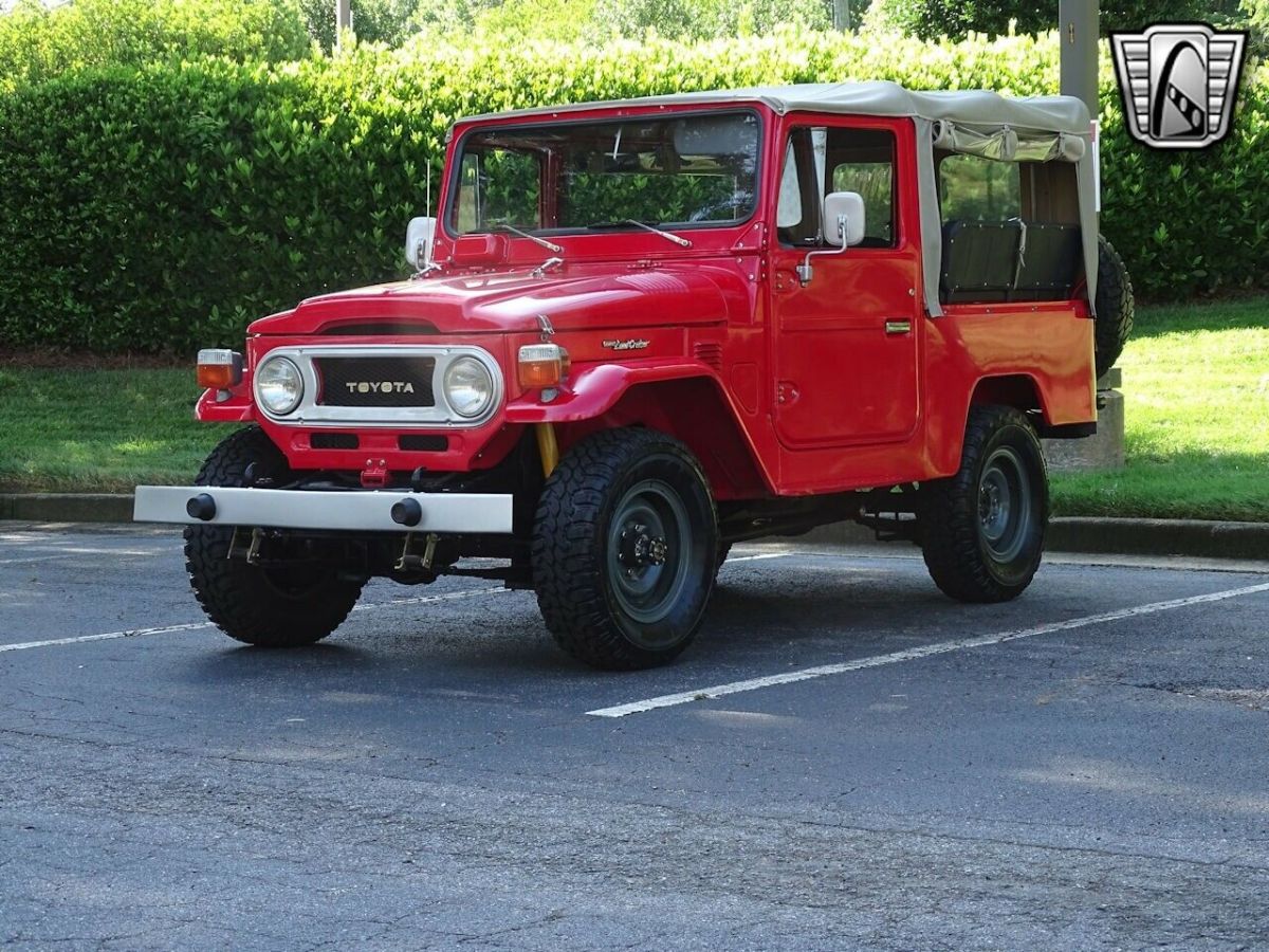 1979 Red Toyota Land Cruiser --