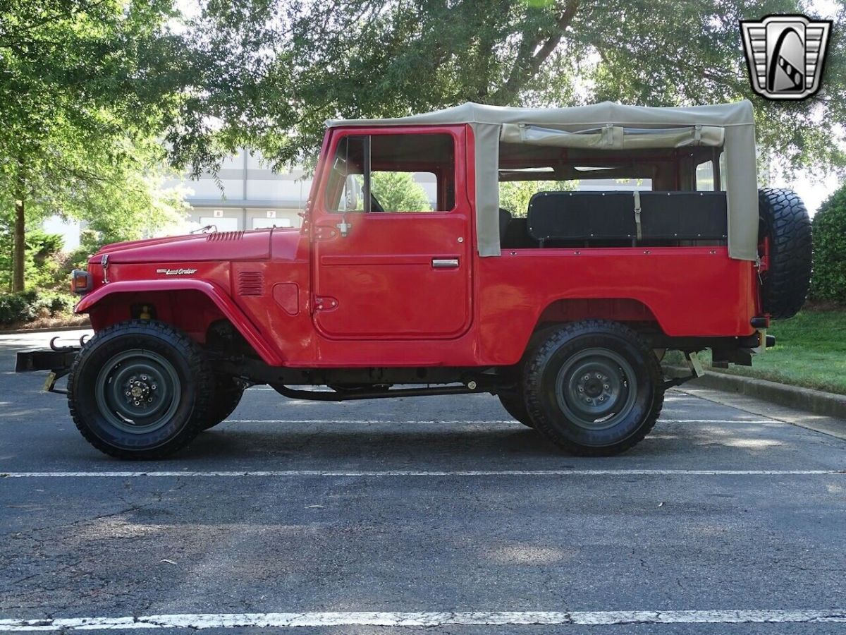 1979 Red Toyota Land Cruiser --