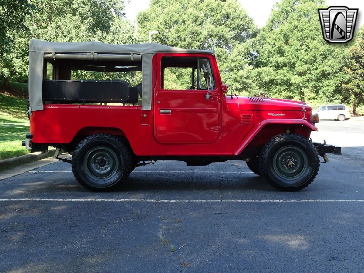 1979 Red Toyota Land Cruiser --