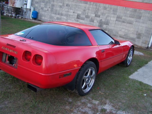1993 Red Chevrolet Corvette Coupe