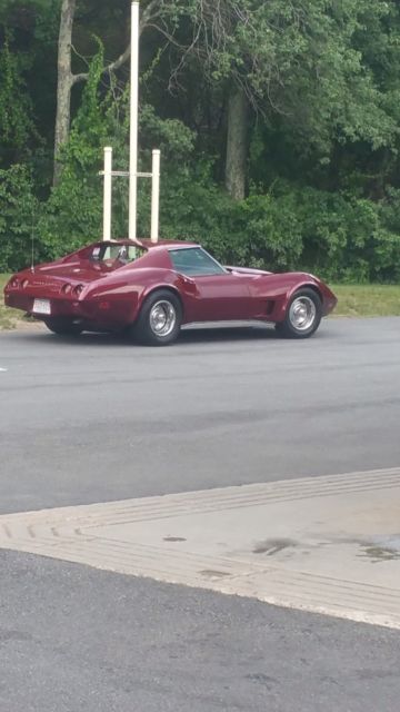 1976 Red Chevrolet Corvette Coupe