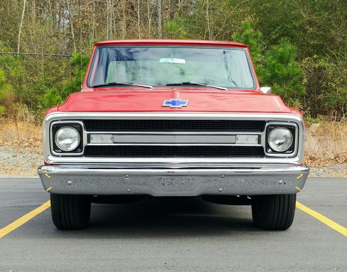 1970 Red Chevrolet C-10 Pick-Up