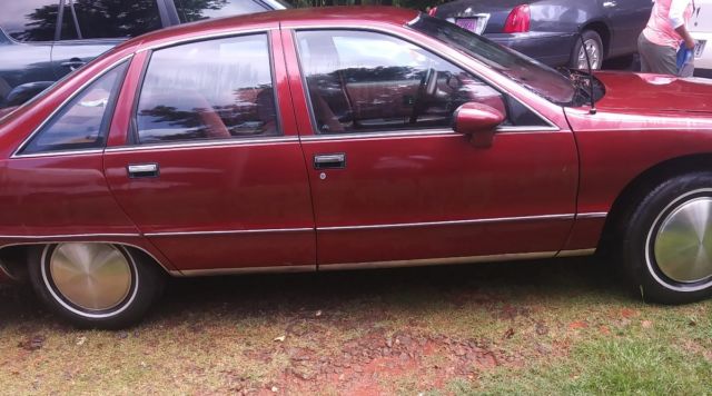 1992 Red Chevrolet Capriceold Sedan
