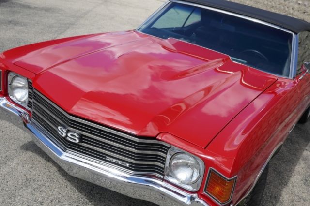 1972 Red Chevrolet Chevelle Convertible
