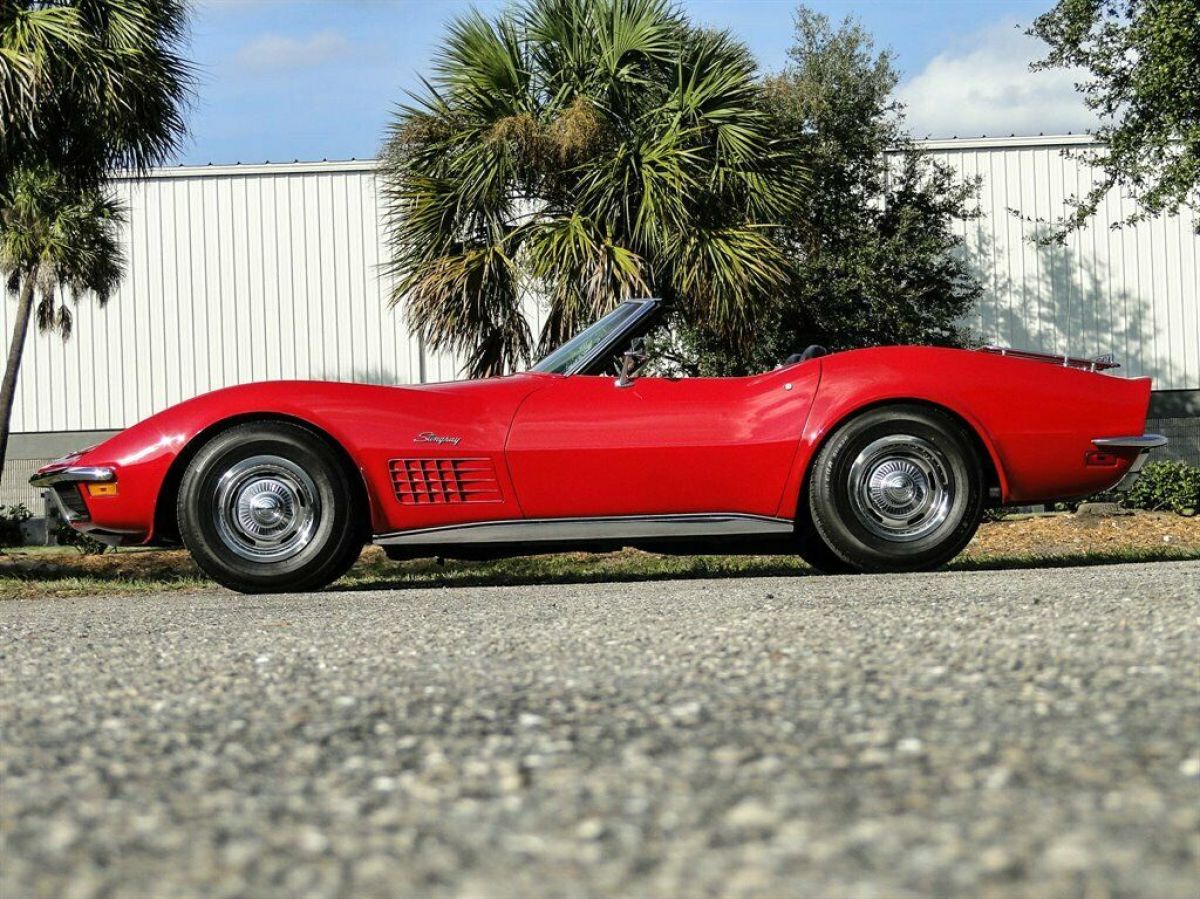 1972 Red Chevrolet Corvette Convertible