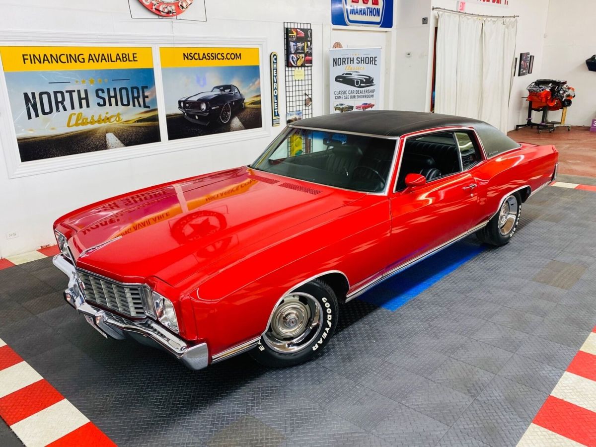 1972 Red Chevrolet Monte Carlo 2 Door