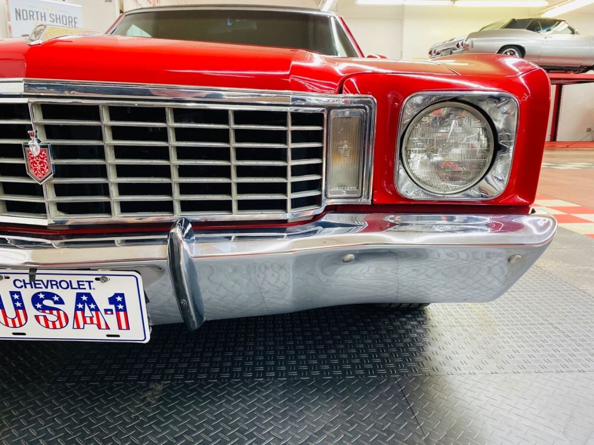 1972 Red Chevrolet Monte Carlo 2 Door