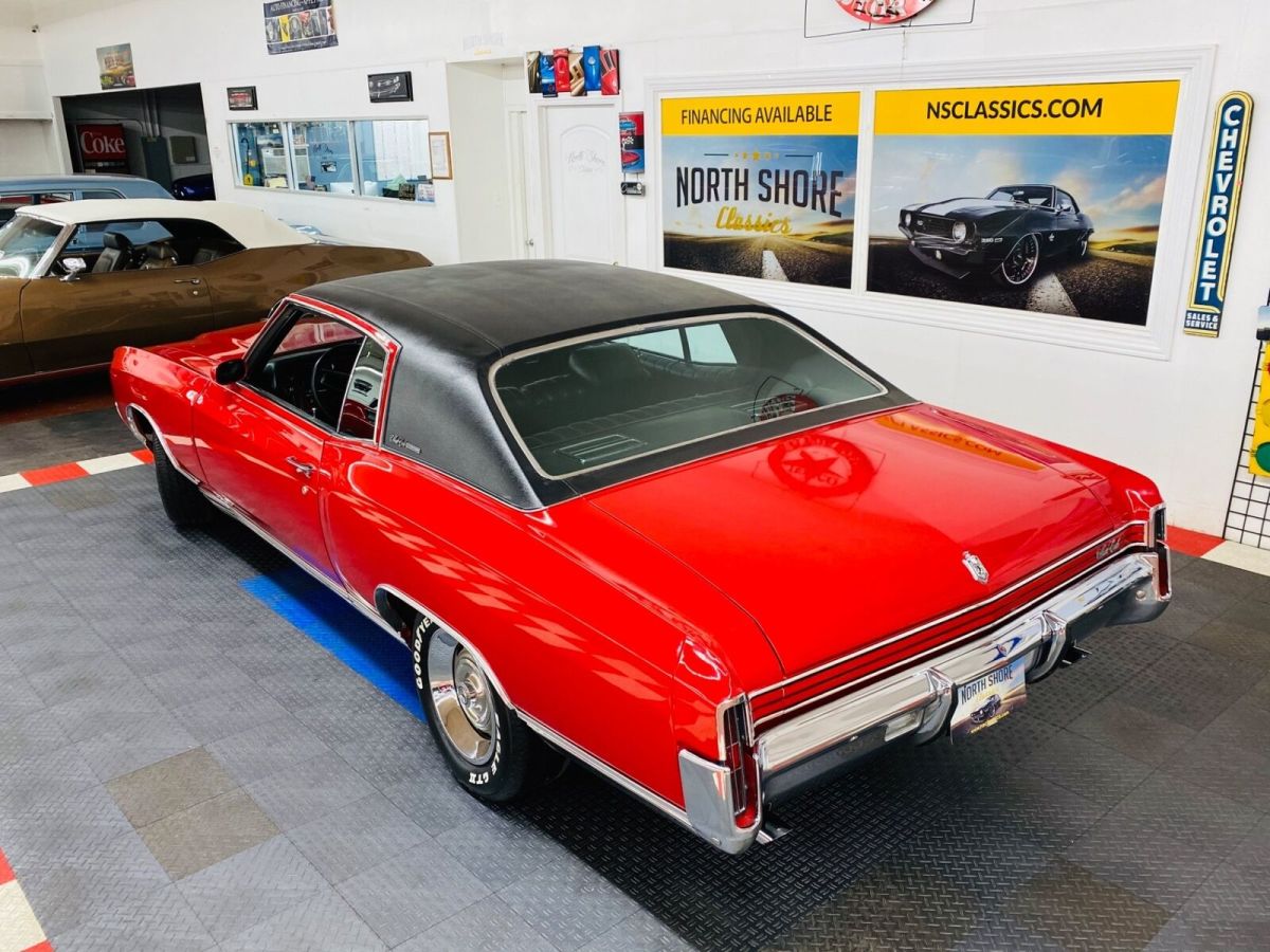 1972 Red Chevrolet Monte Carlo 2 Door