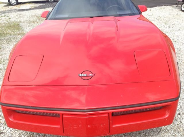 1985 Red Chevrolet Corvette Coupe