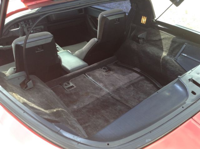 1985 Red Chevrolet Corvette Coupe