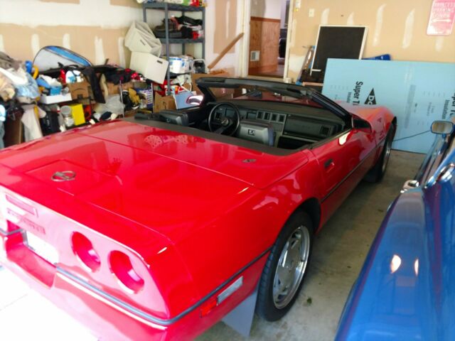 1988 Red Chevrolet Corvette