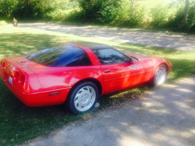 1991 Red Chevrolet Corvette Coupe