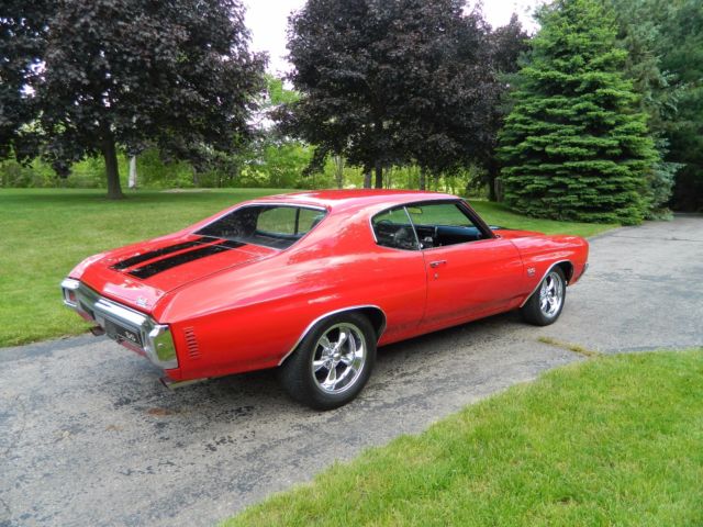 1970 Red Chevrolet Chevelle Coupe