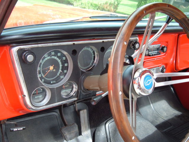 1972 Red Chevrolet C-10
