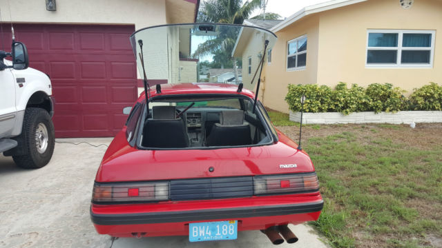 1985 Red Mazda RX-7 Coupe