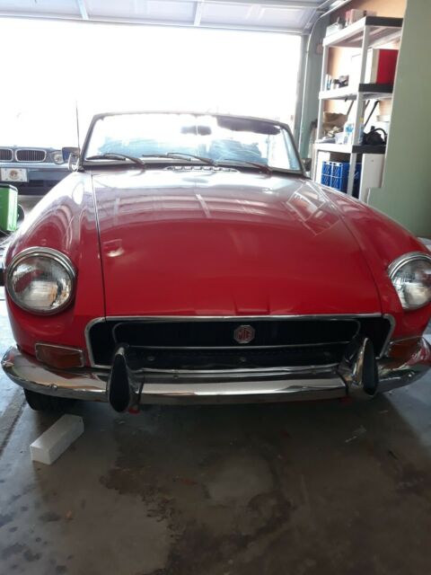 1972 Red MG MGB Convertible