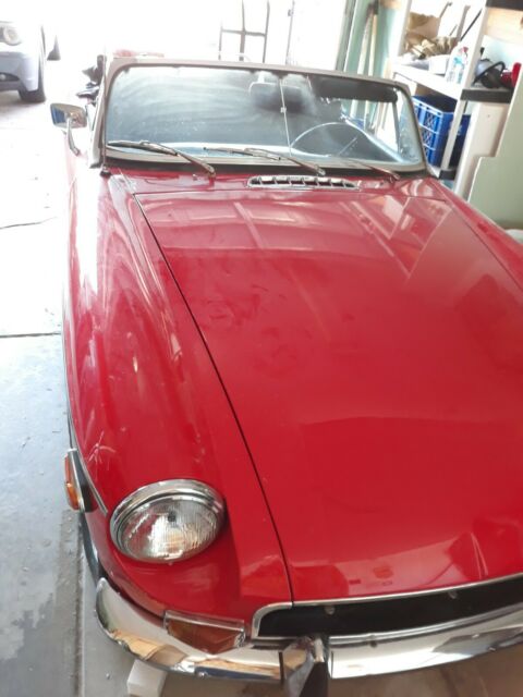 1972 Red MG MGB Convertible