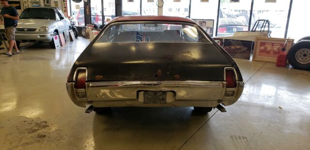 1969 Red Oldsmobile 442 --