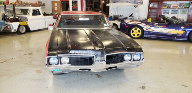 1969 Red Oldsmobile 442 --