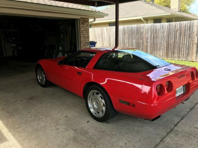 1994 Red Chevrolet Corvette Coupe