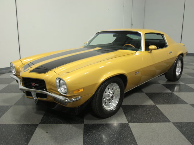 1970 Gold Chevrolet Camaro Coupe
