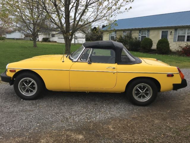 1980 Yellow MG MGB Convertible