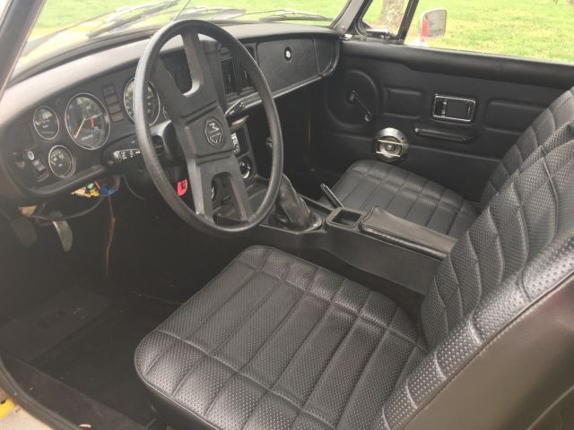 1980 Yellow MG MGB Convertible