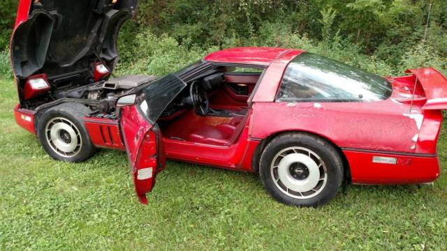 1984 Red Chevrolet Corvette Coupe