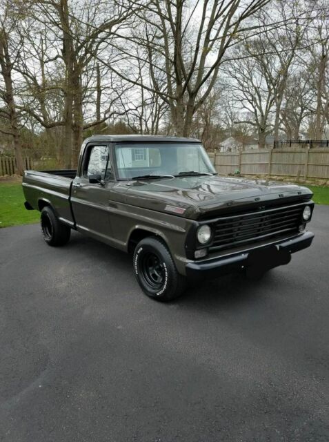 1967 Green Ford F-100 Standard Cab Pickup