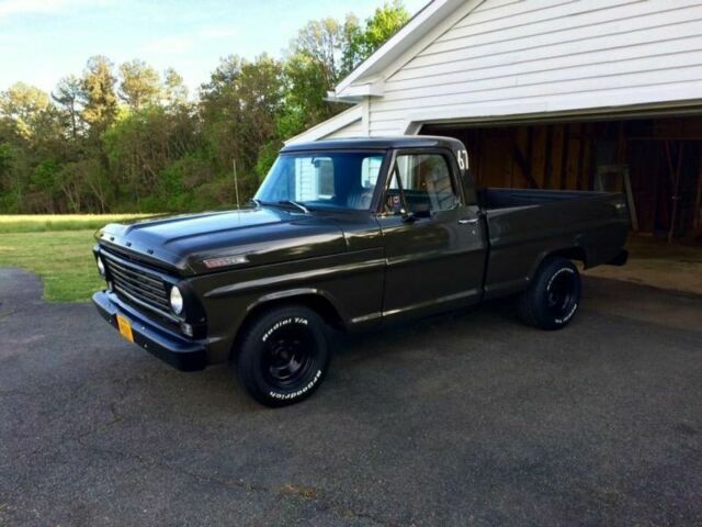 1967 Green Ford F-100 Standard Cab Pickup