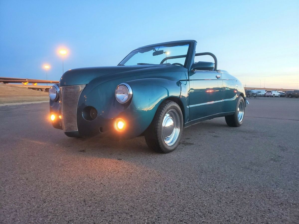 1940 Ford 2 Door Convertible