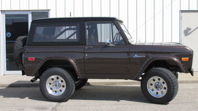 1972 Brown Ford Bronco SUV