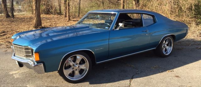 1972 Blue Chevrolet Chevelle Coupe