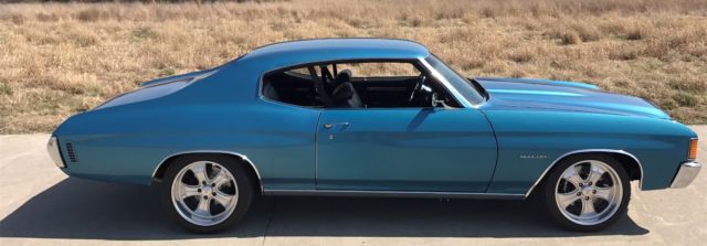 1972 Blue Chevrolet Chevelle Coupe