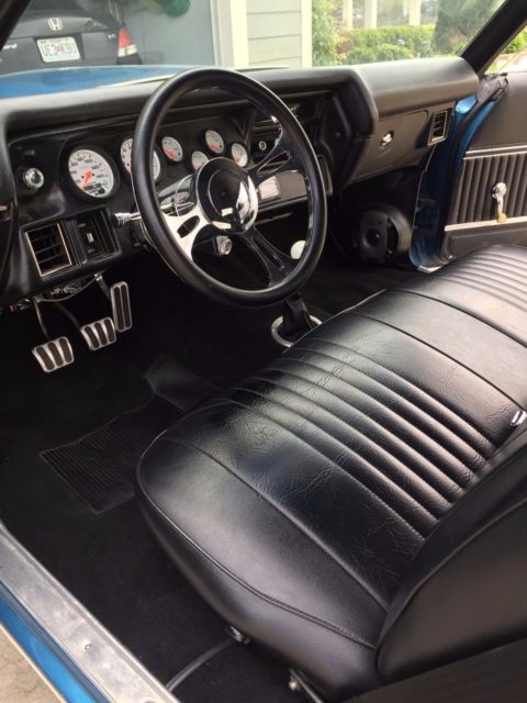 1972 Blue Chevrolet Chevelle Coupe